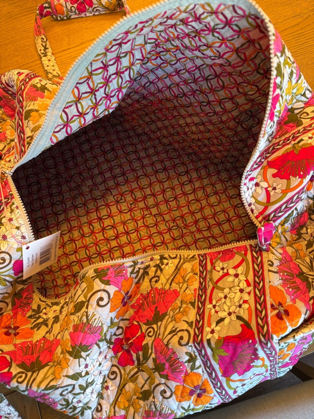 New Retired Vera Bradley Tea Garden Quilted Floral Tote Bag - Picture 5 of 8